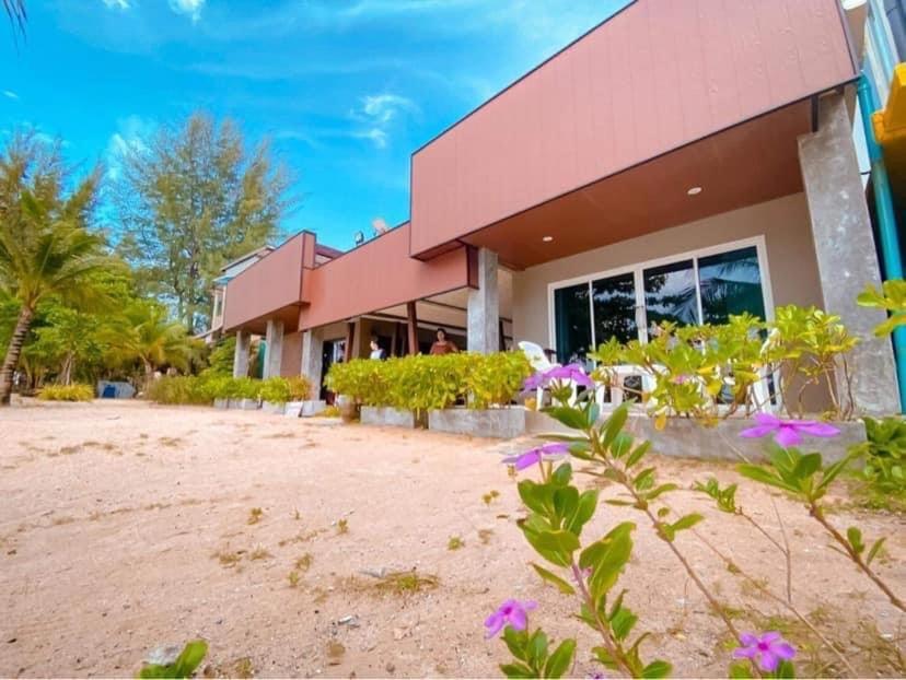 Dang Sea Beach Resort - Sha Nai Yang Exterior photo