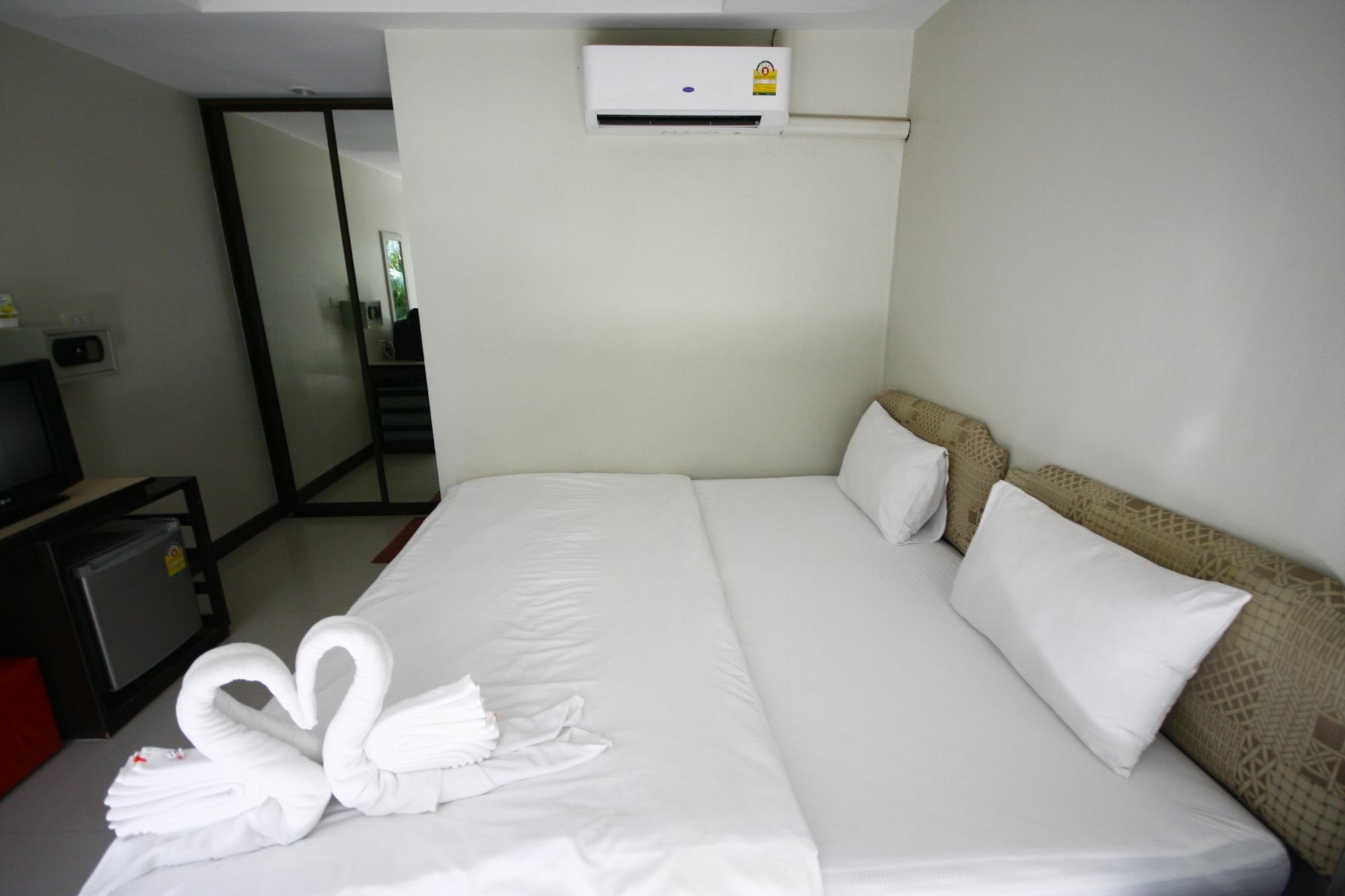 Dang Sea Beach Resort - Sha Nai Yang Exterior photo